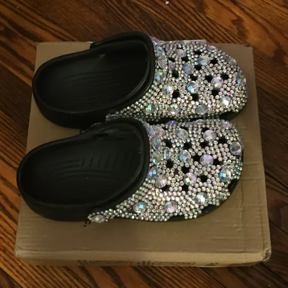 Sparkling Womens Shoes with Rhinestones - Picture 2 of 3